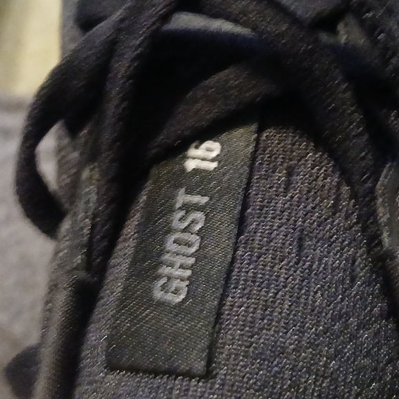 Brooks Ghost 16 Black and Gray Athletic Shoes - Picture 4 of 12